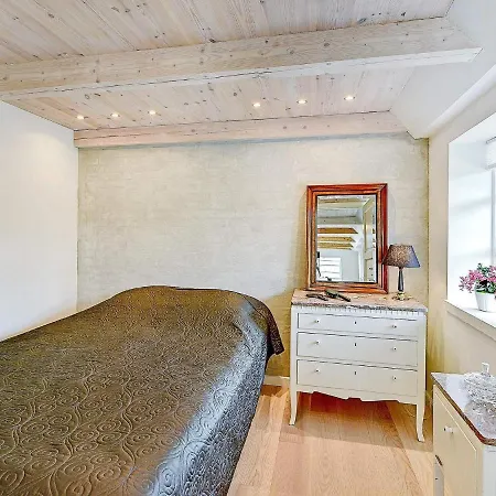 4 Star Holiday In Haarby Tatil Evi